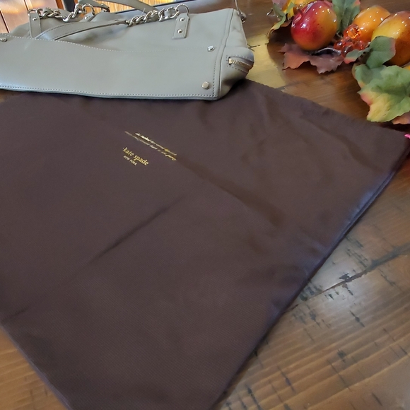 Kate Spade Purse with Dust Bag - Picture 13 of 16